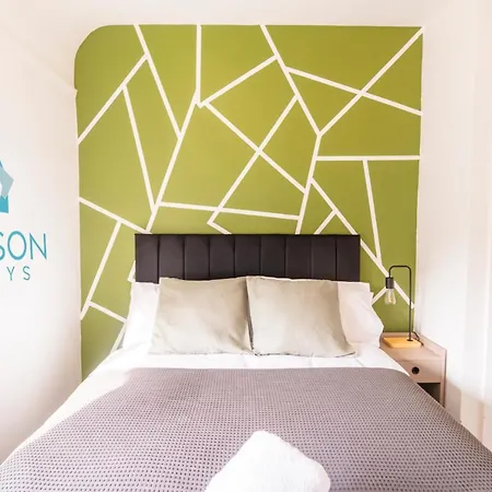2 Bedroom House By Maison Stays - Free Parking Nottingham Exterior photo