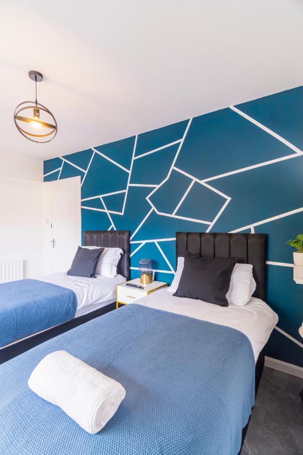 2 Bedroom House By Maison - Free Parking Holiday home Nottingham
